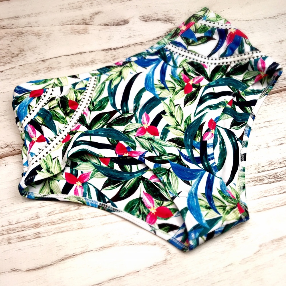 High waisted bikini bottoms NWOT